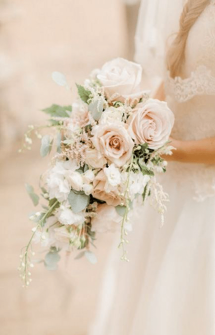 bouquet de mariée aux couleurs tendres