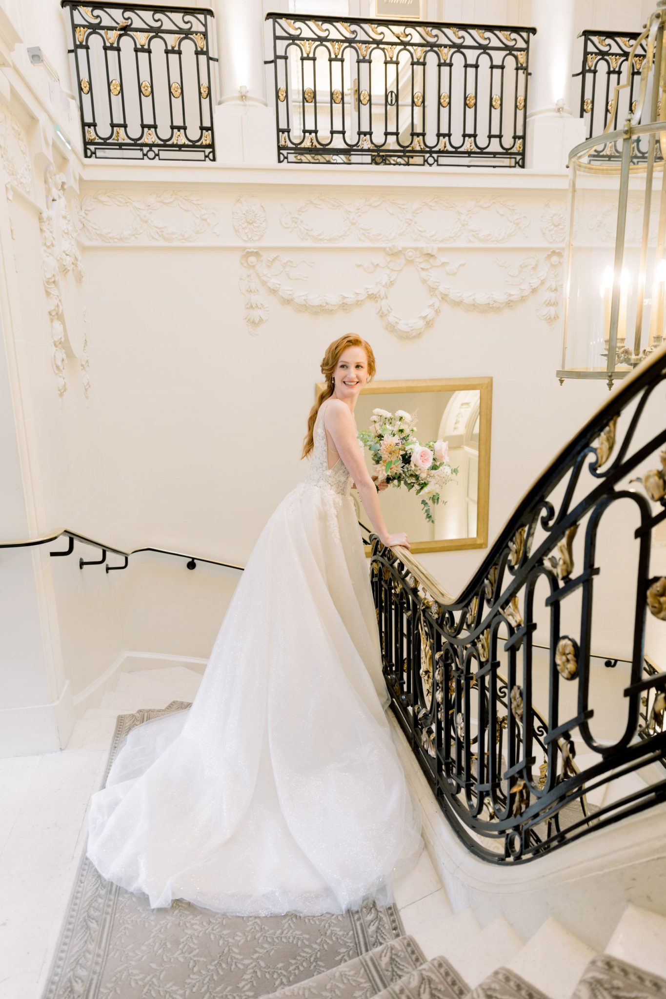 escalier palace parisien, Inspiration mariage luxueux esprit Marie Antoinette