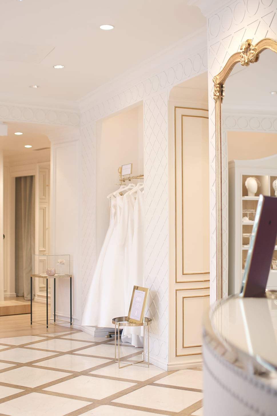 boutique Paris essayage robes de mariées