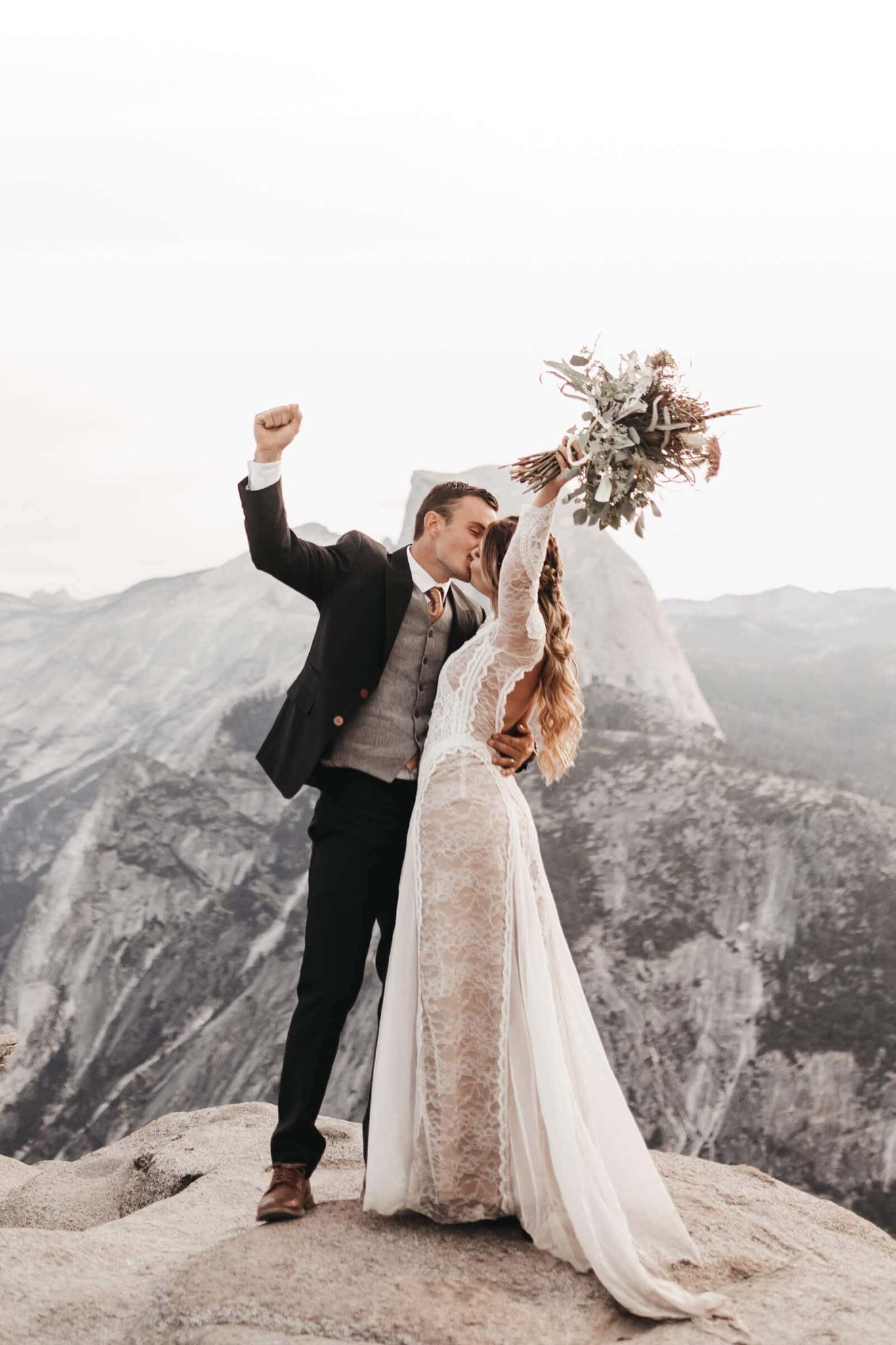 mariage en montagne enneigée